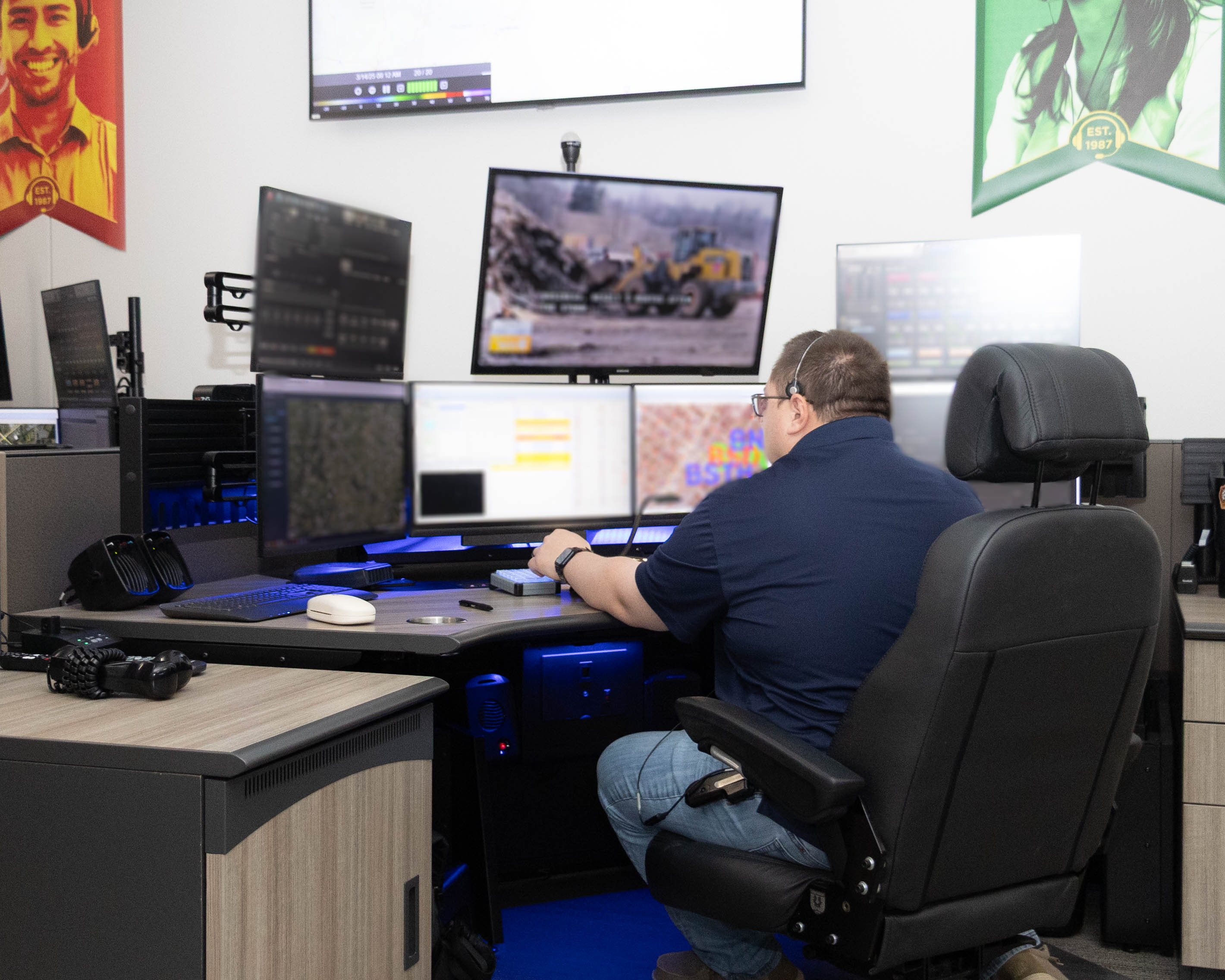 911 Center Image 2