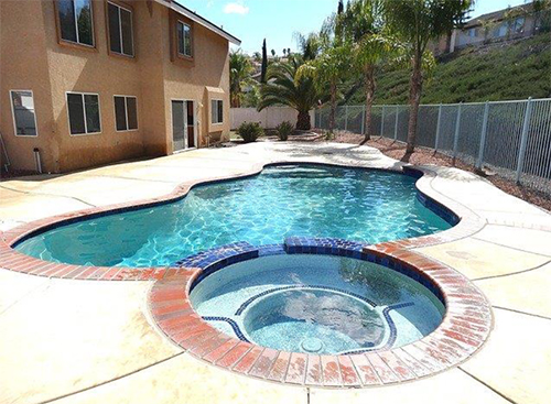 Pool with Spa